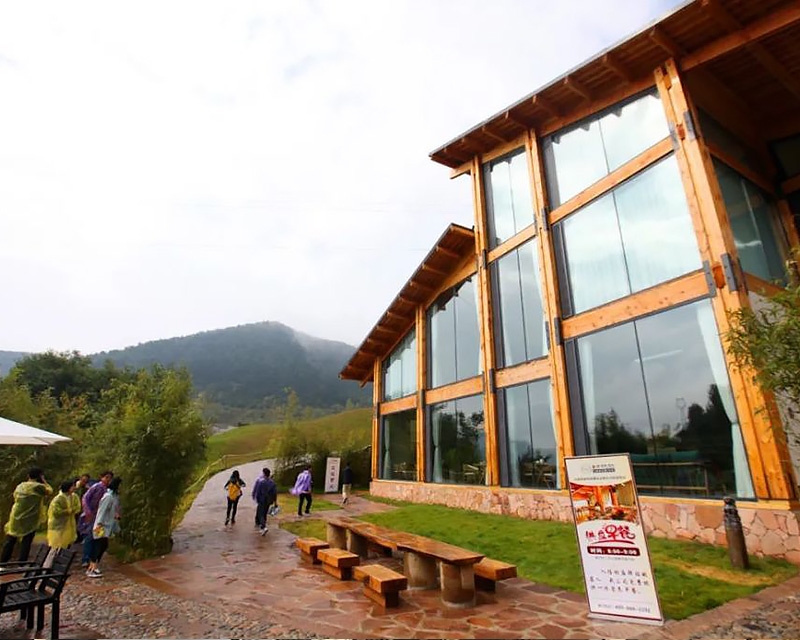 熄烽县南山驿站康养小镇